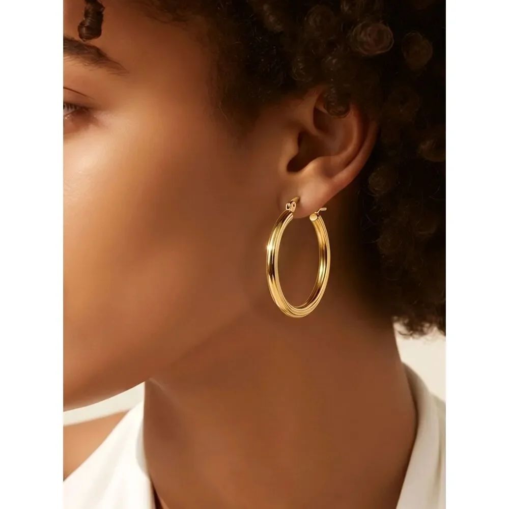 35mm Ribbed Gold Hoop Earrings Stainless Steel Hinged Minimal Classic Jewelry